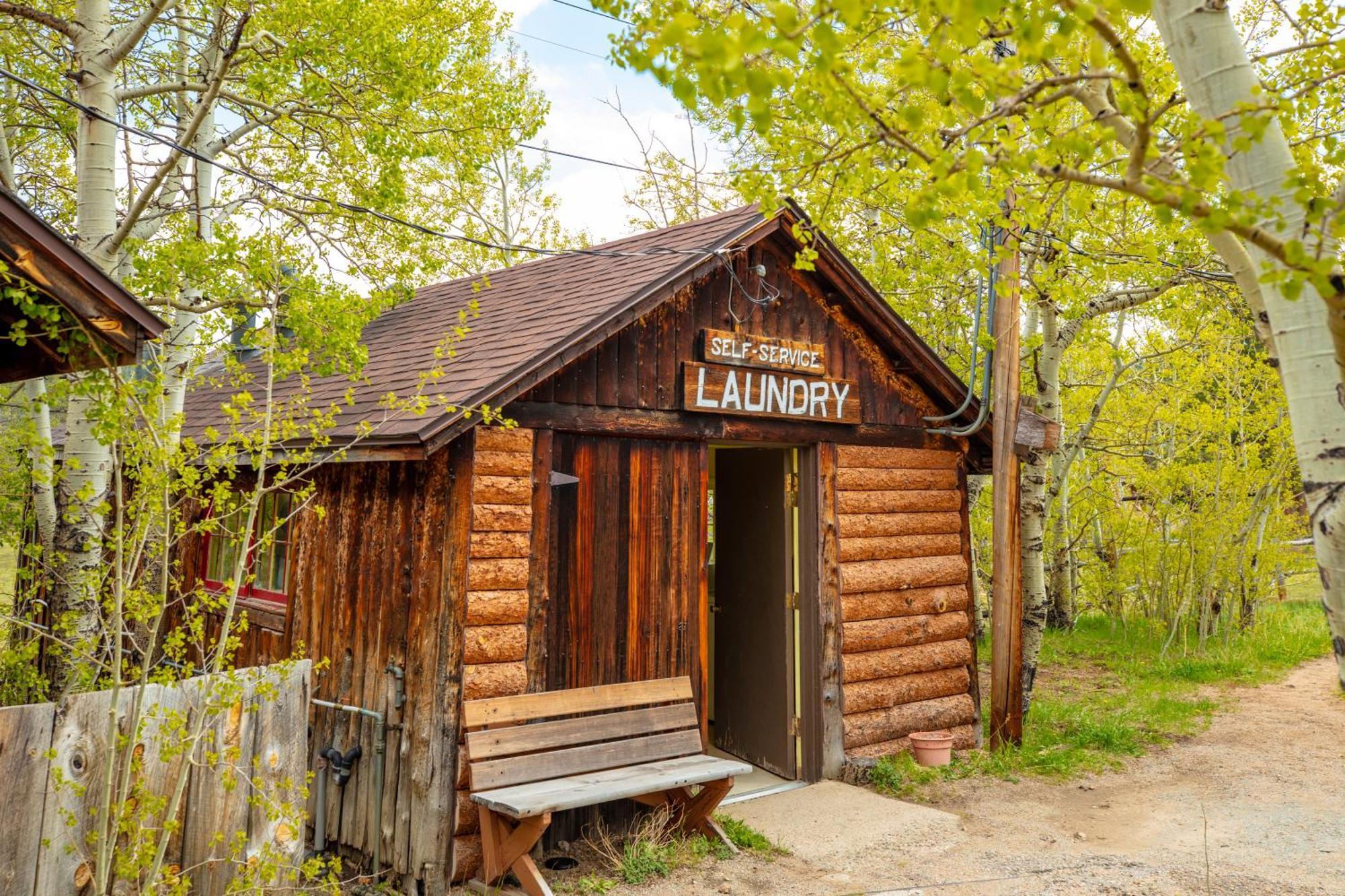 The Meeker Park Lodge Allenspark Εξωτερικό φωτογραφία